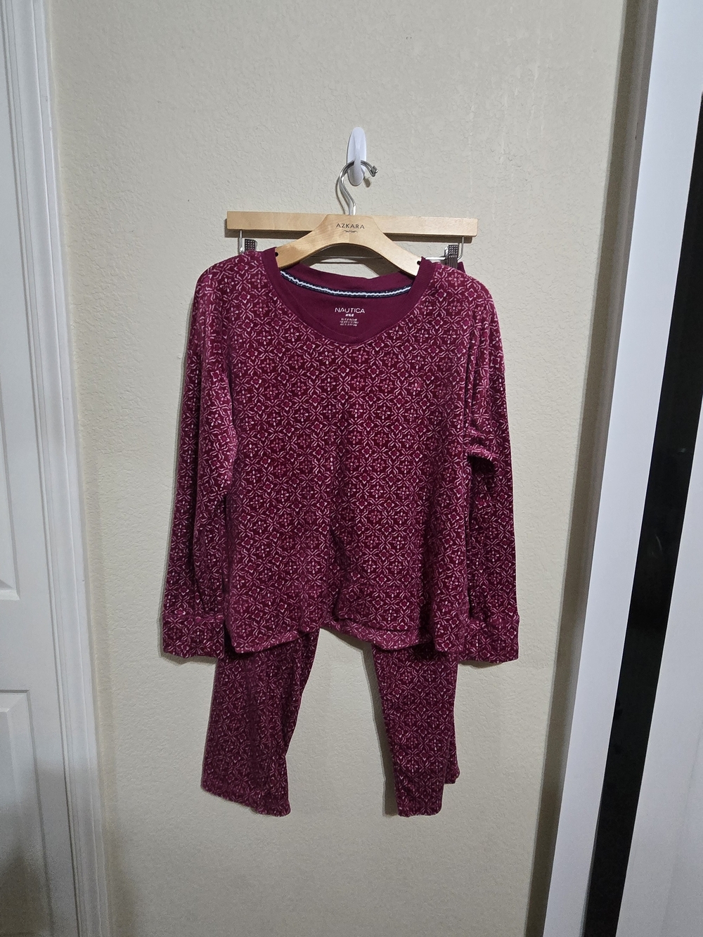 Nautica Womens' Burgundy Patterned Pajama Set